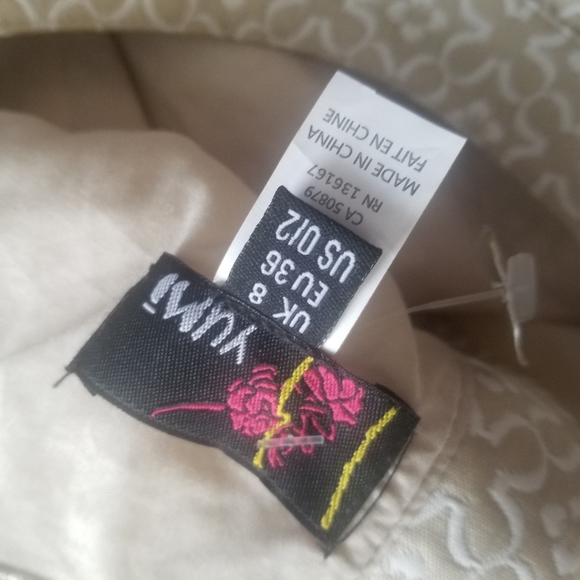 ❇️4for$30❇️ Yumi Tan/white belted dress - Picture 4 of 4